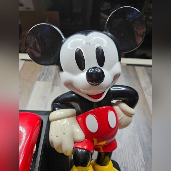 Mickey Mouse Vintage Push Button AT&T phone - Picture 5 of 16